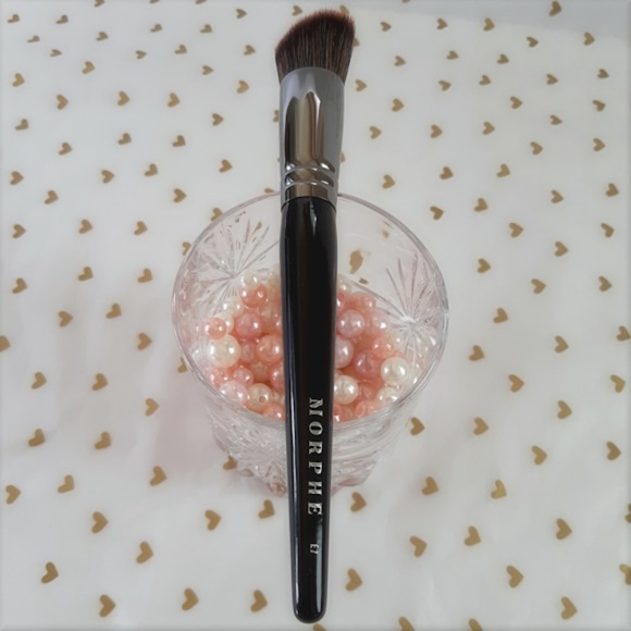 Morphe Other - Morphe Angled Buffer Brush *Bundle Item Only*